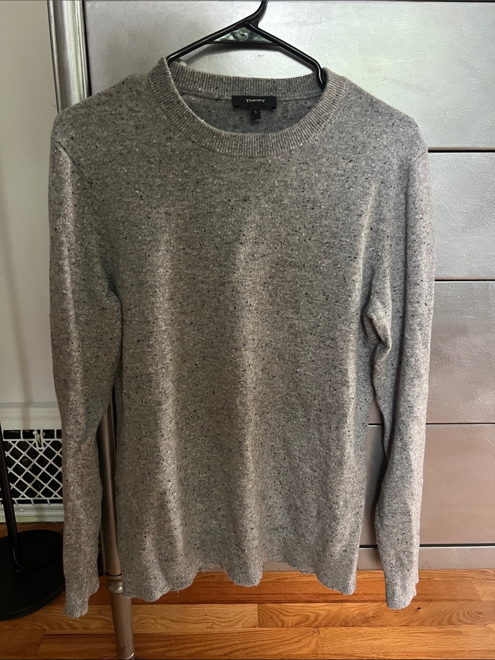 Men’s Theory cashmere sweater